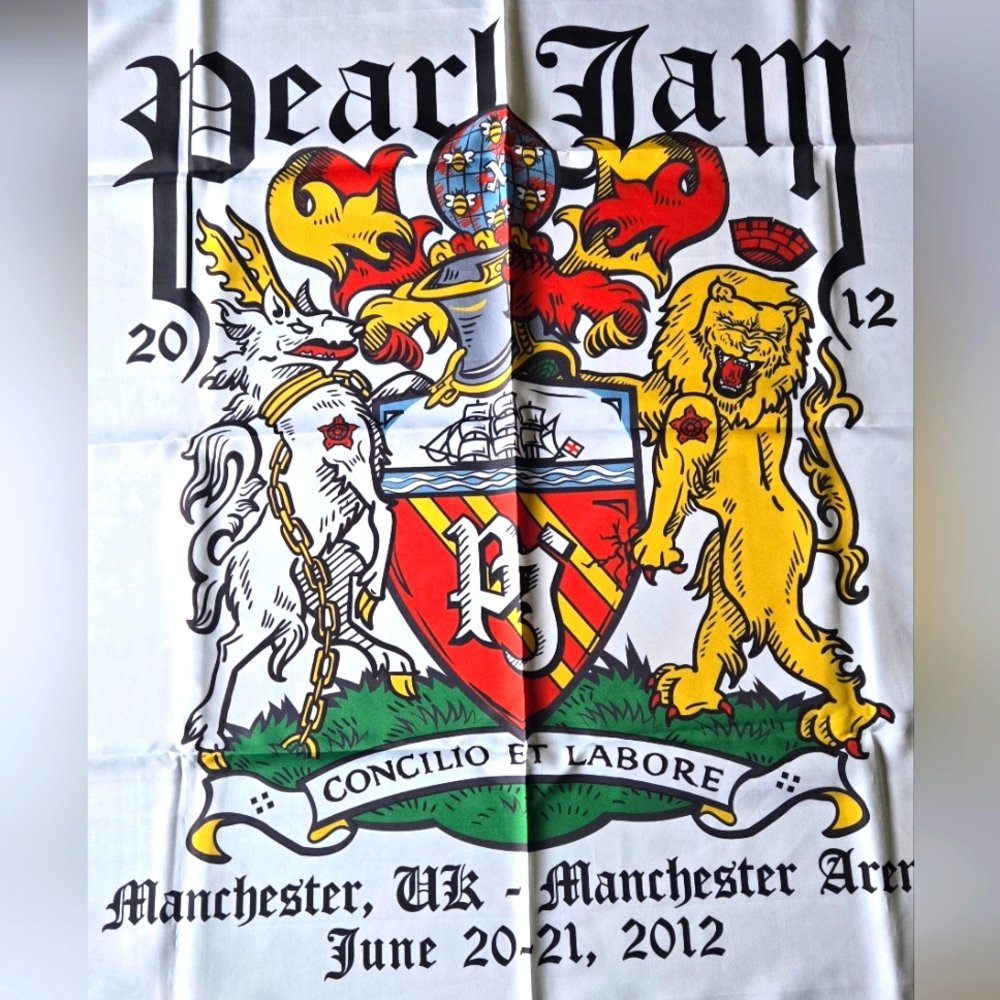 Pearl Jam 2012 UK Mancheater Concert Tapestry Flag